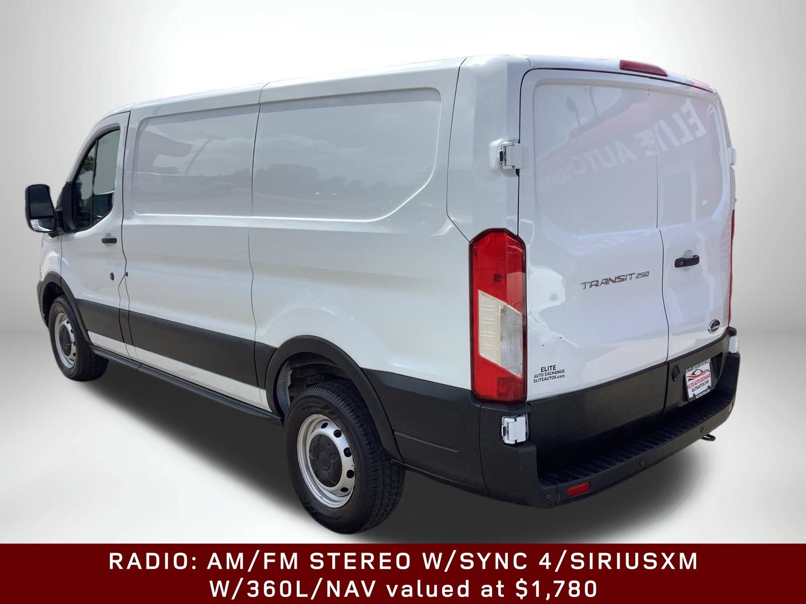 Used 2023 Ford Transit 250 Low Roof RWD image 4