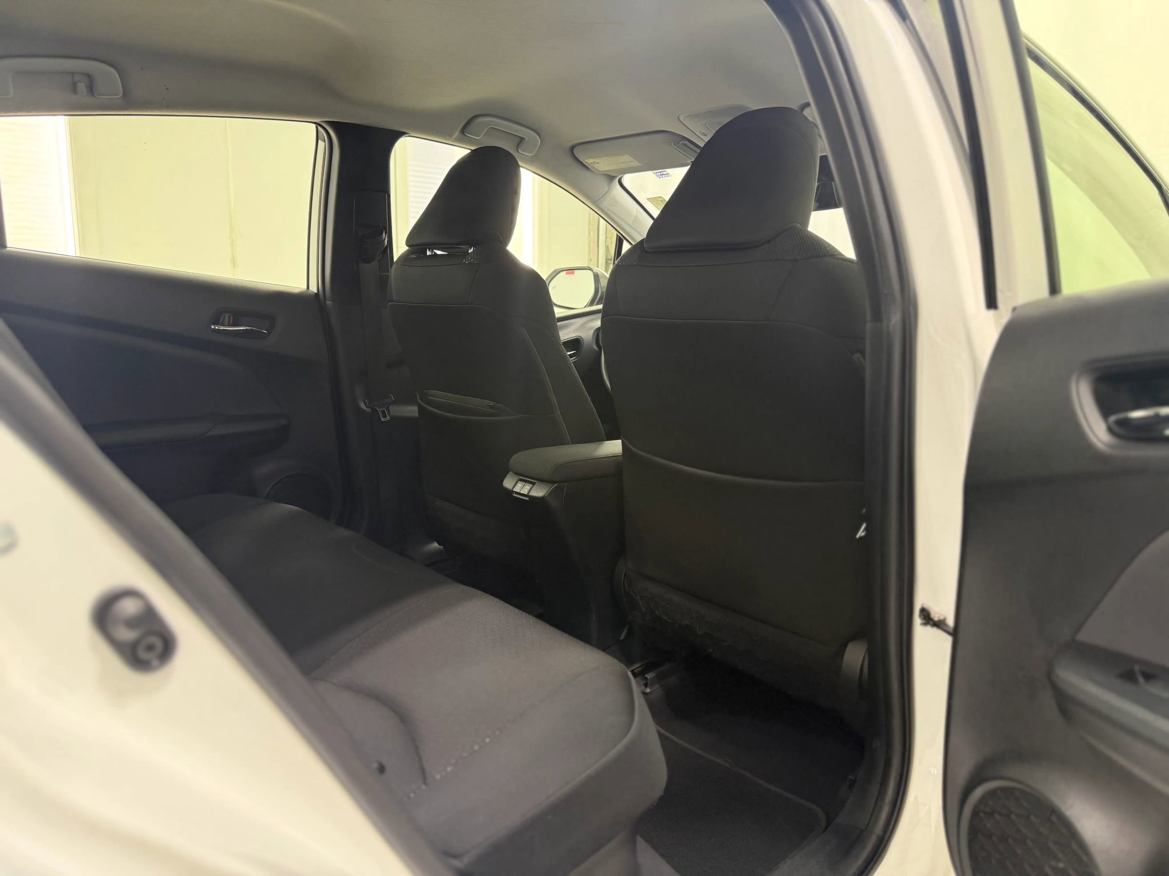 Used 2021 Toyota Prius LE image 33