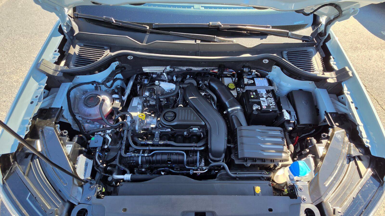 New 2027 Volkswagen Taos SE FWD image 66