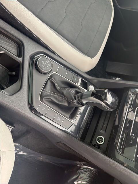 New 2026 Volkswagen Taos SE AWD/4WD image 36
