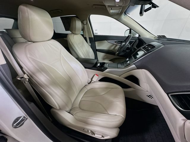 Used 2020 Lincoln Nautilus Premier w/ Equipment Group 101A AWD/4WD image 33