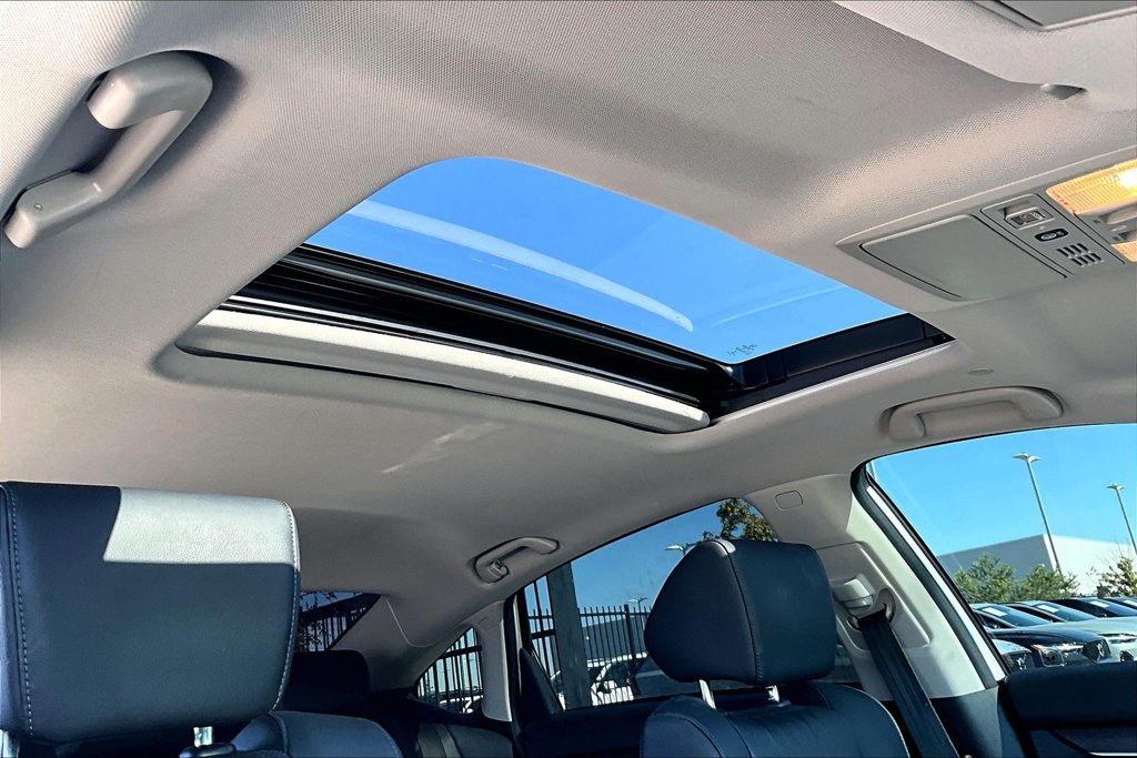 Used 2018 Honda Accord Touring image 20