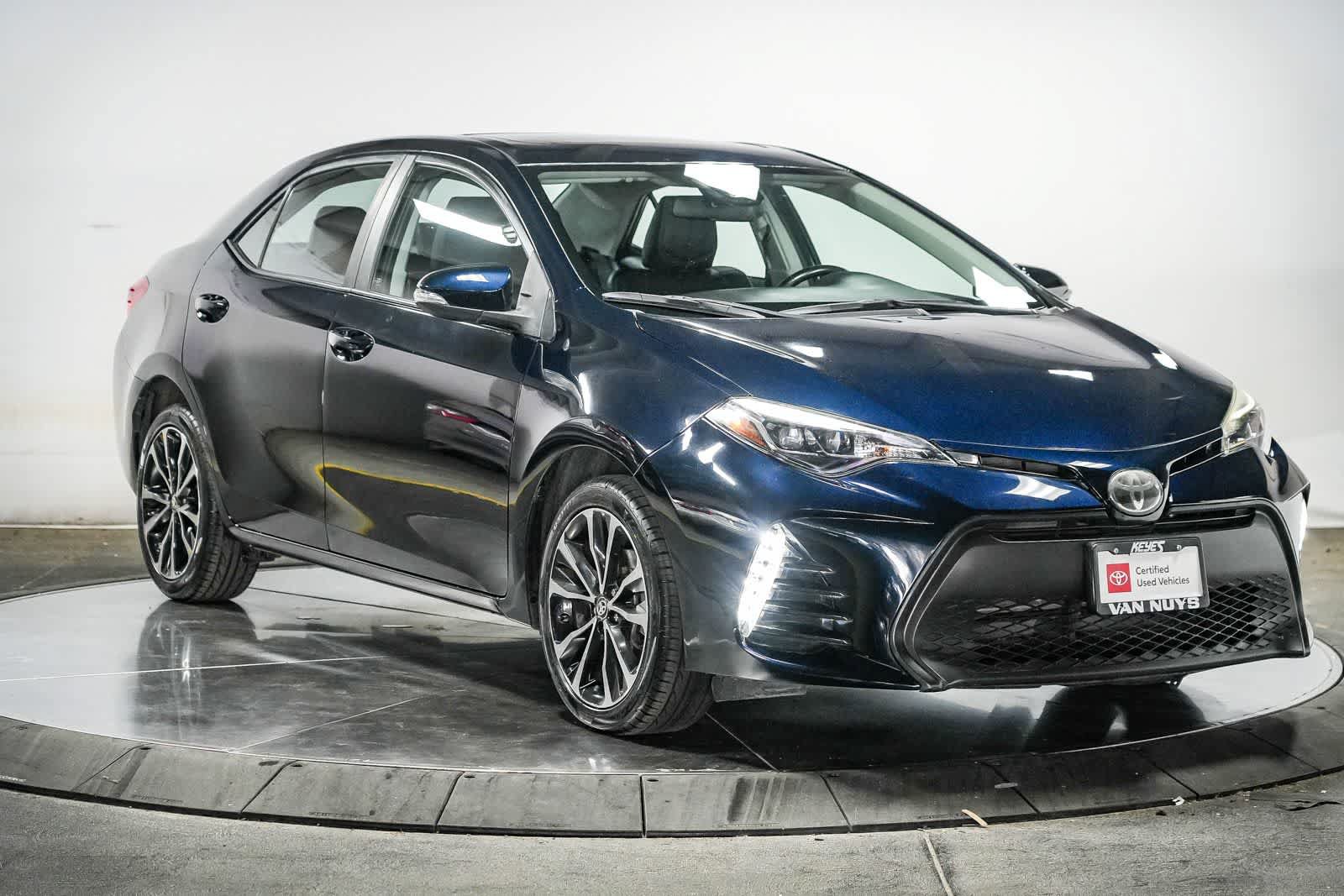 Certified 2017 Toyota Corolla SE w/ SE Premium Package FWD image 8