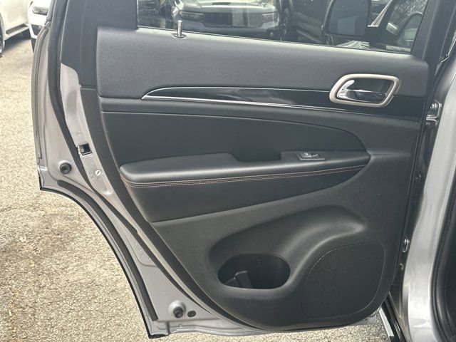 Used 2016 Jeep Grand Cherokee Limited 75th Anniversary image 23