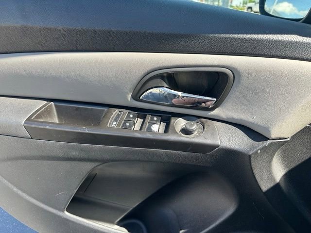 Used 2012 Chevrolet Cruze LS w/ Connectivity Package FWD image 12