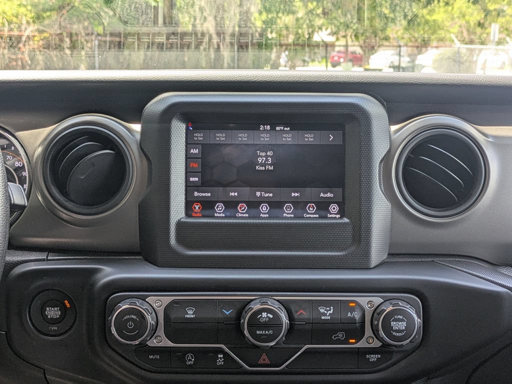Used 2022 Jeep Gladiator Sport AWD/4WD image 18