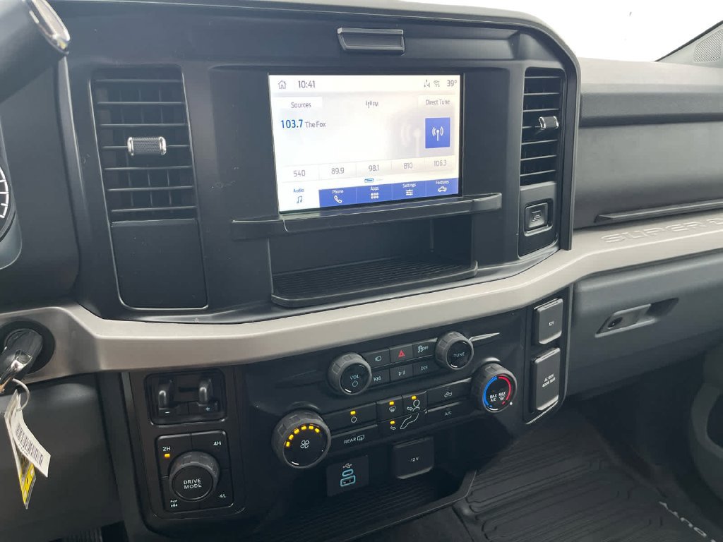 New 2026 Ford F350 XLT w/ 360-Degree Camera Package AWD/4WD image 18