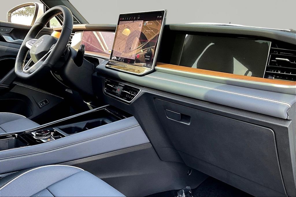 New 2026 Volkswagen Tiguan SEL R-Line image 26