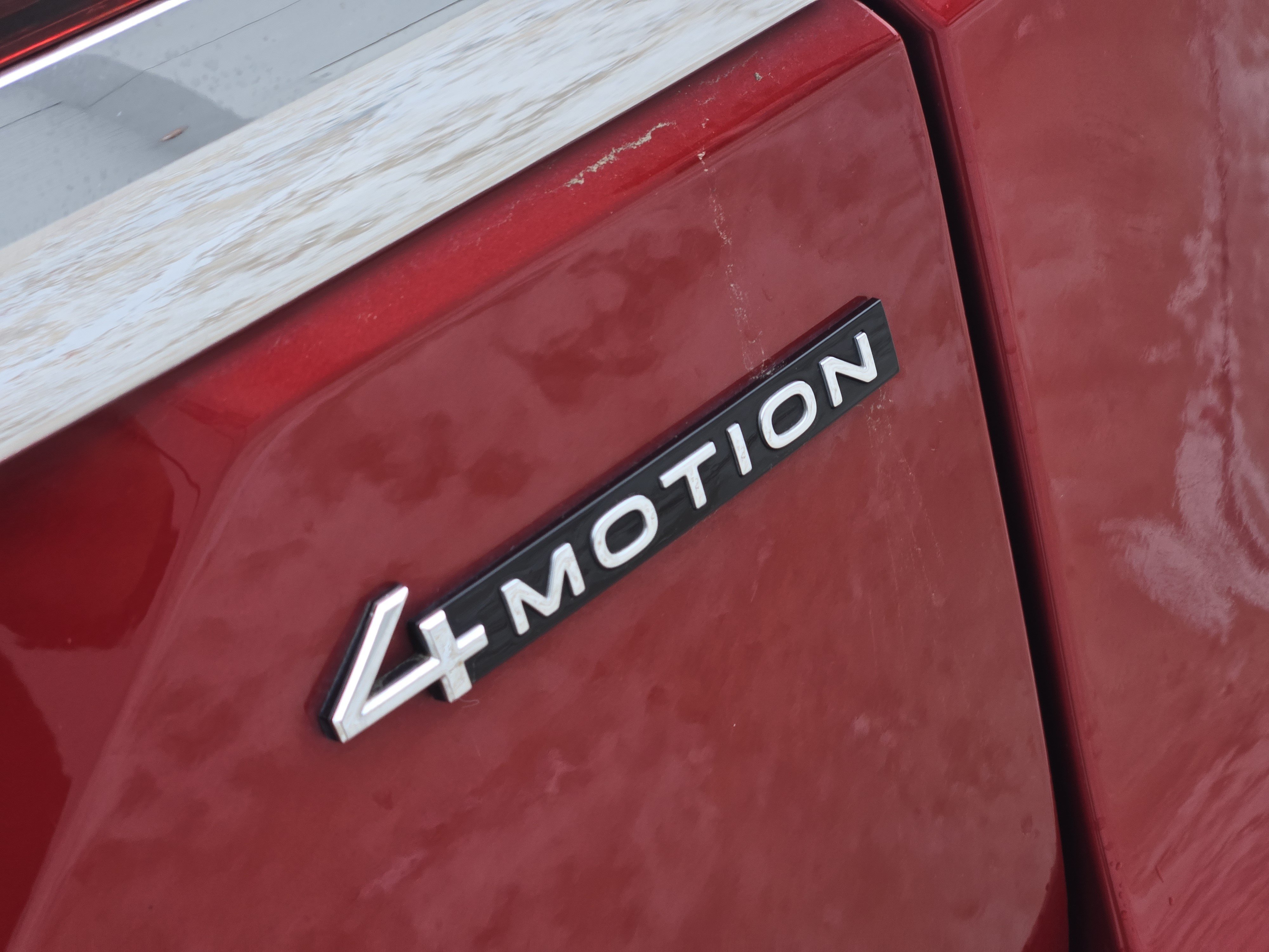 Used 2024 Volkswagen Atlas SEL AWD/4WD image 14