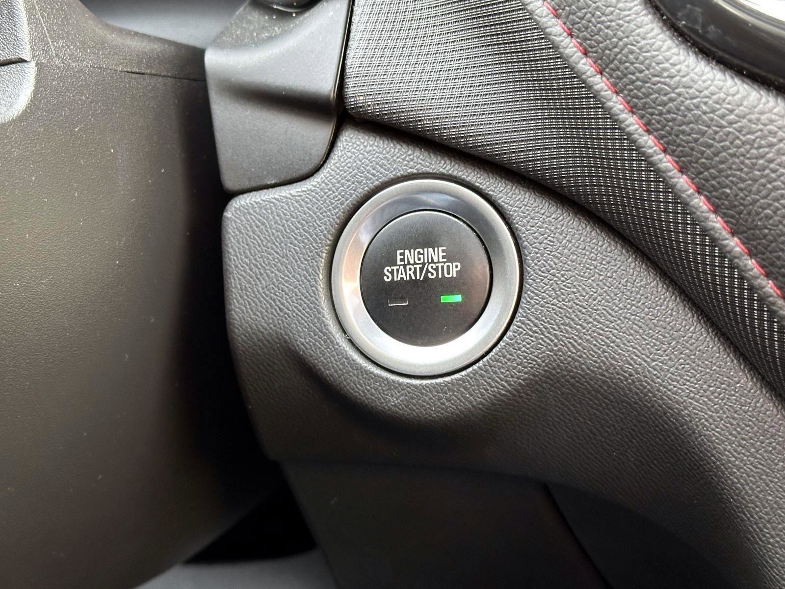 Certified 2023 Chevrolet Equinox RS w/ LPO, Floor Liner Package image 29