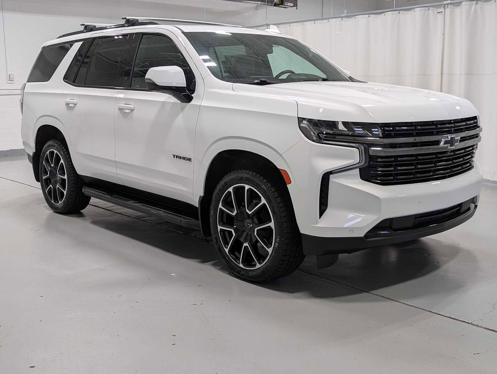 Used 2022 Chevrolet Tahoe RST w/ Luxury Package image 6