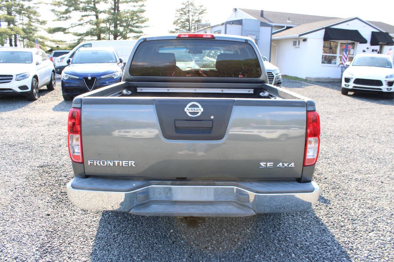 Used 2005 Nissan Frontier SE w/ (P01) Power Pkg AWD/4WD image 8