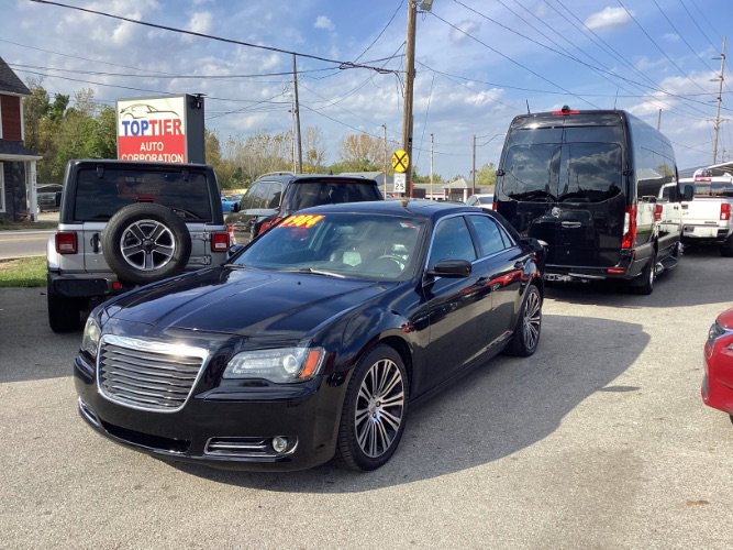 Used 2013 Chrysler 300 S image 1