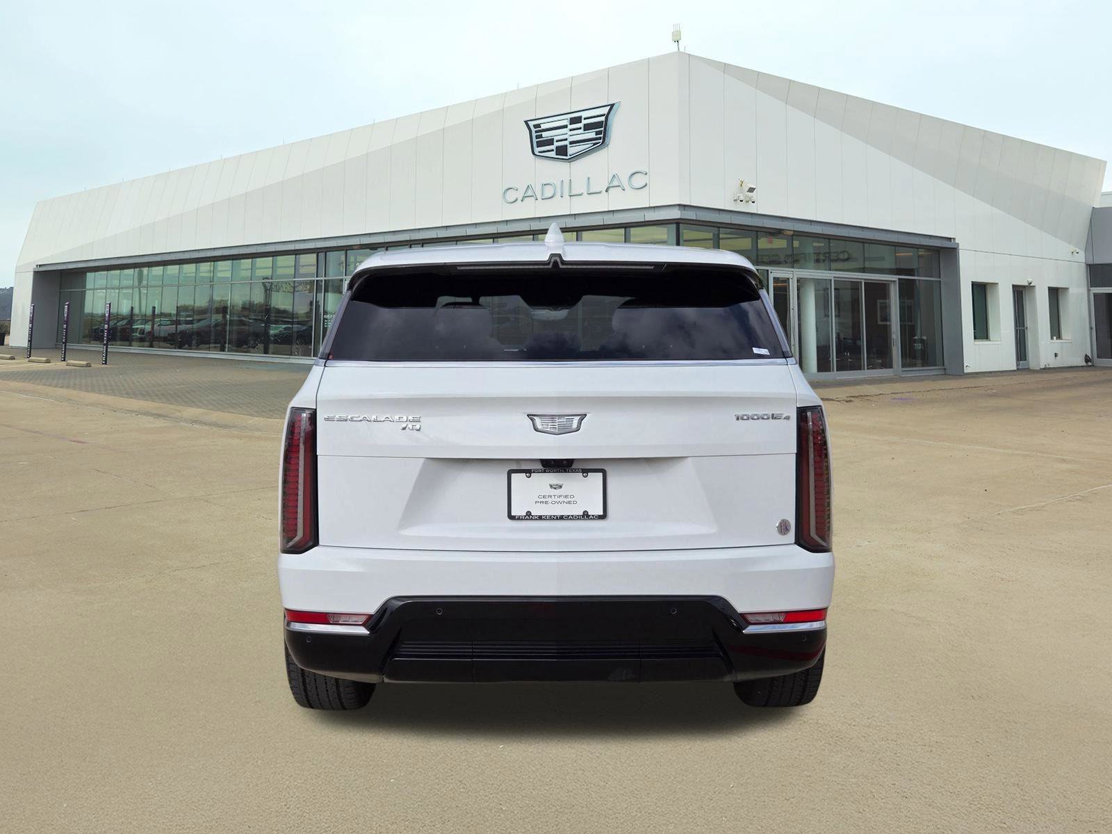 Certified 2025 Cadillac Escalade IQ Luxury 2 w/ LPO, Premium Carpet Package AWD/4WD image 5