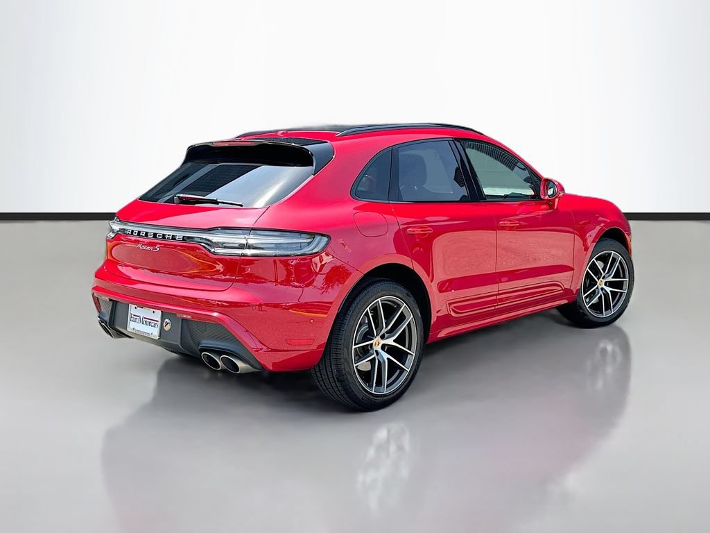 Certified 2022 Porsche Macan S AWD/4WD image 9