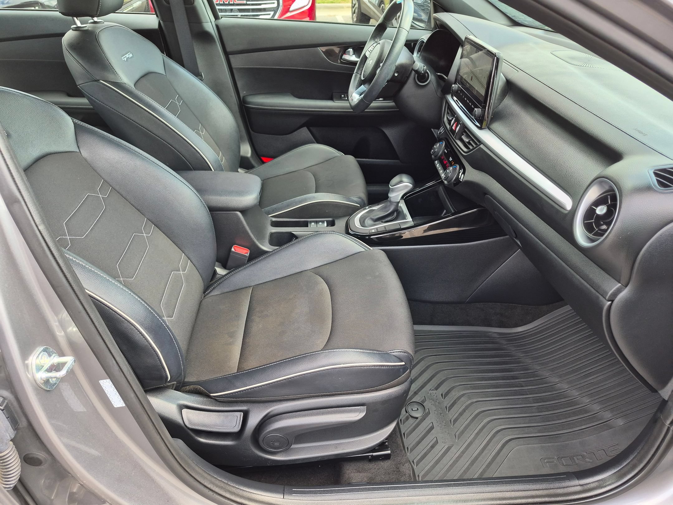 Used 2024 Kia Forte GT-Line FWD image 36