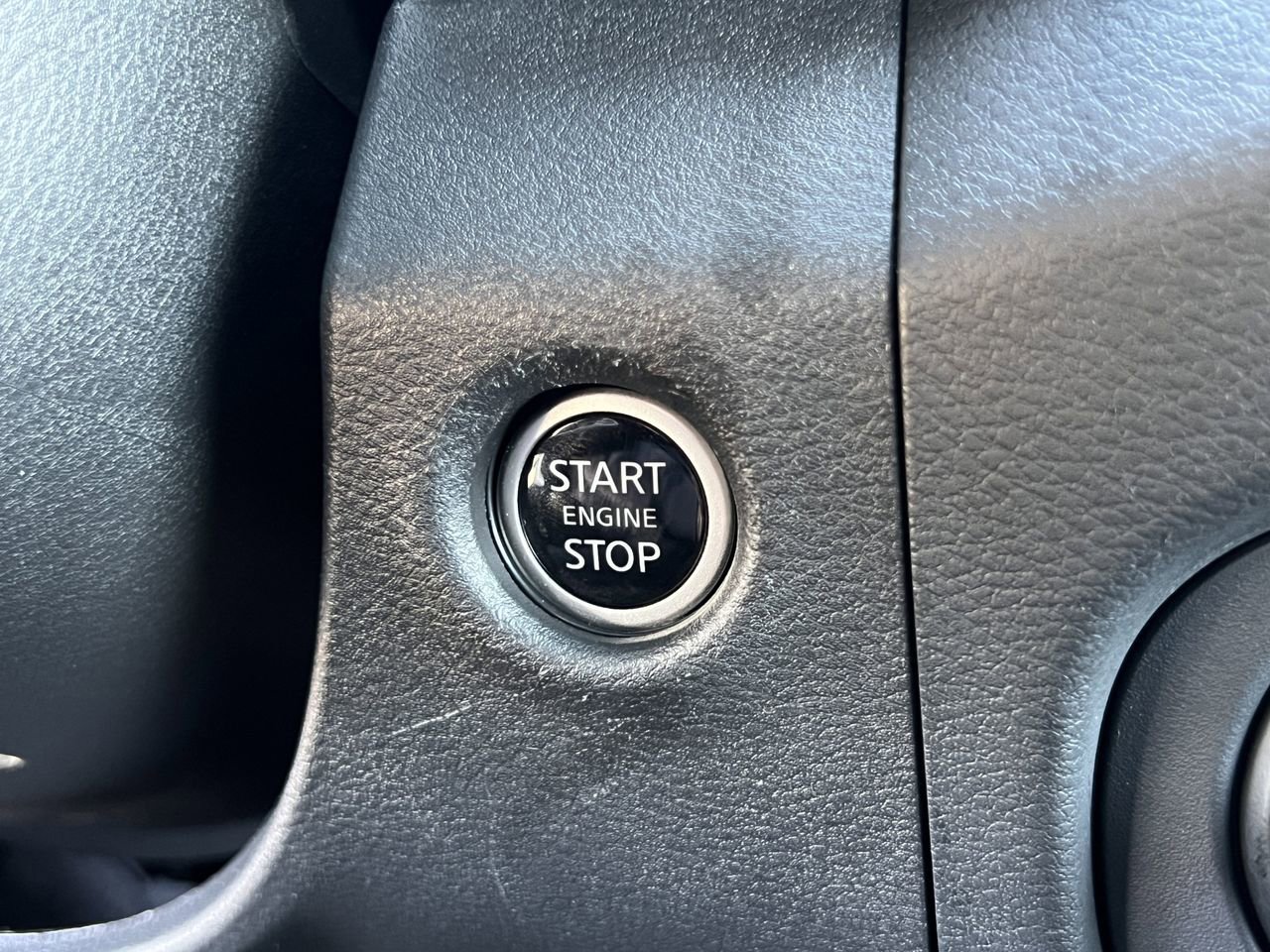 Certified 2023 Nissan Frontier PRO-4X w/ Pro Convenience Package image 23