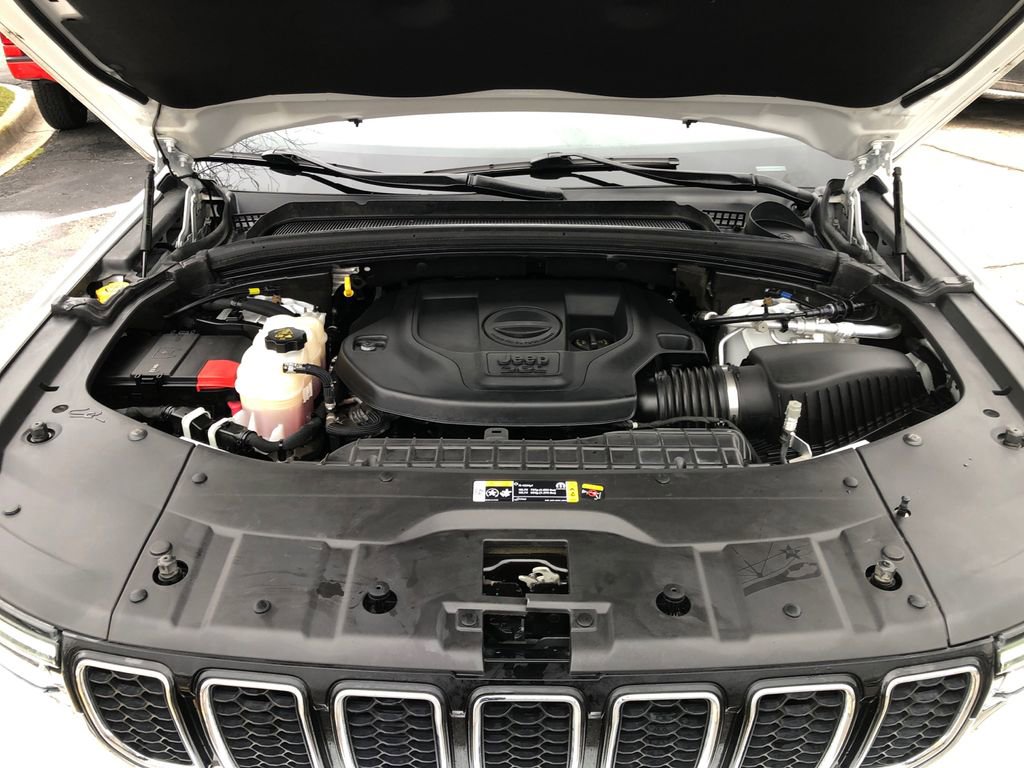 Certified 2022 Jeep Grand Cherokee L Overland w/ Luxury Tech Group IV image 16