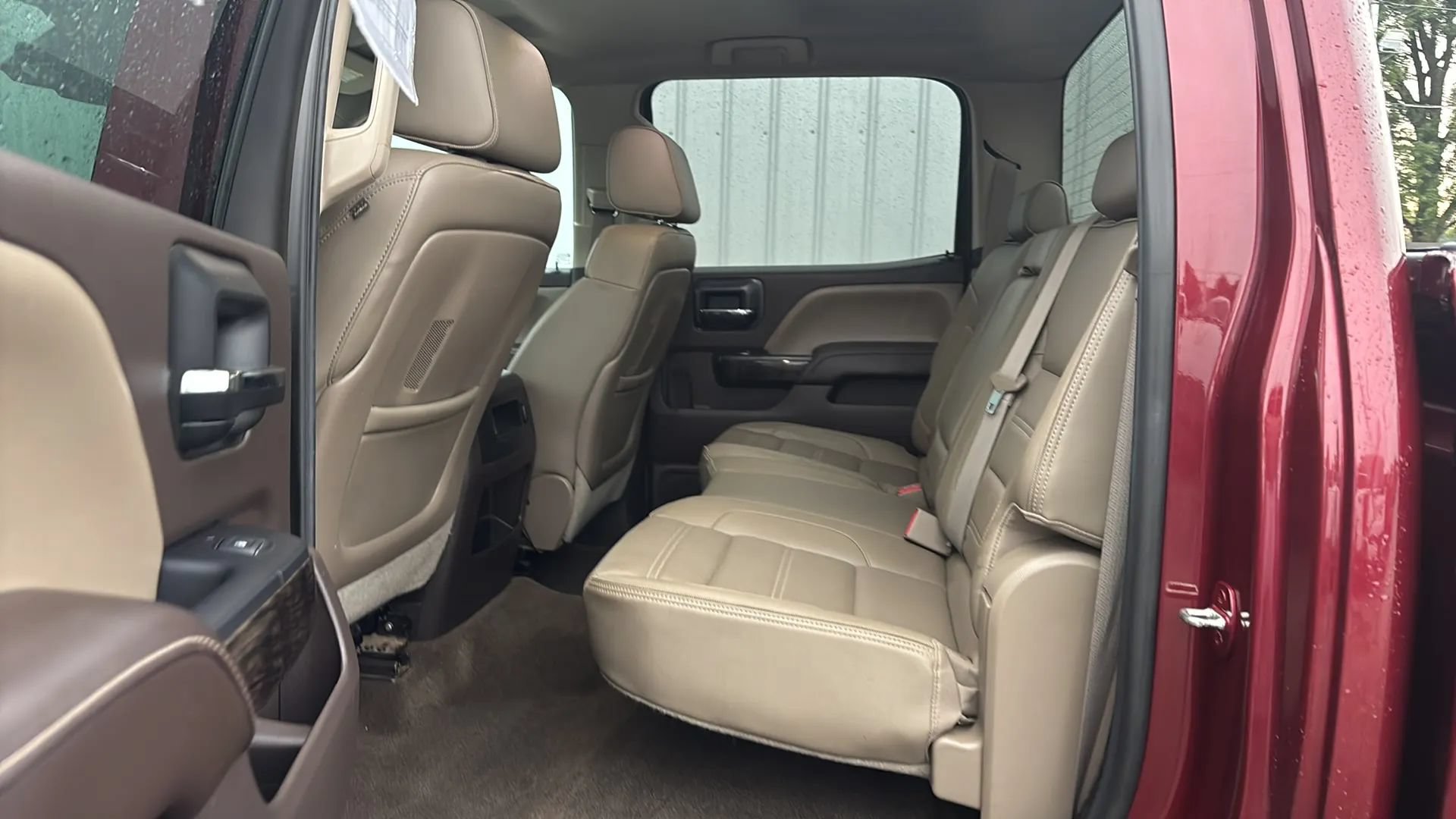 Used 2015 GMC Sierra 2500 Denali w/ Duramax Plus Package AWD/4WD image 19