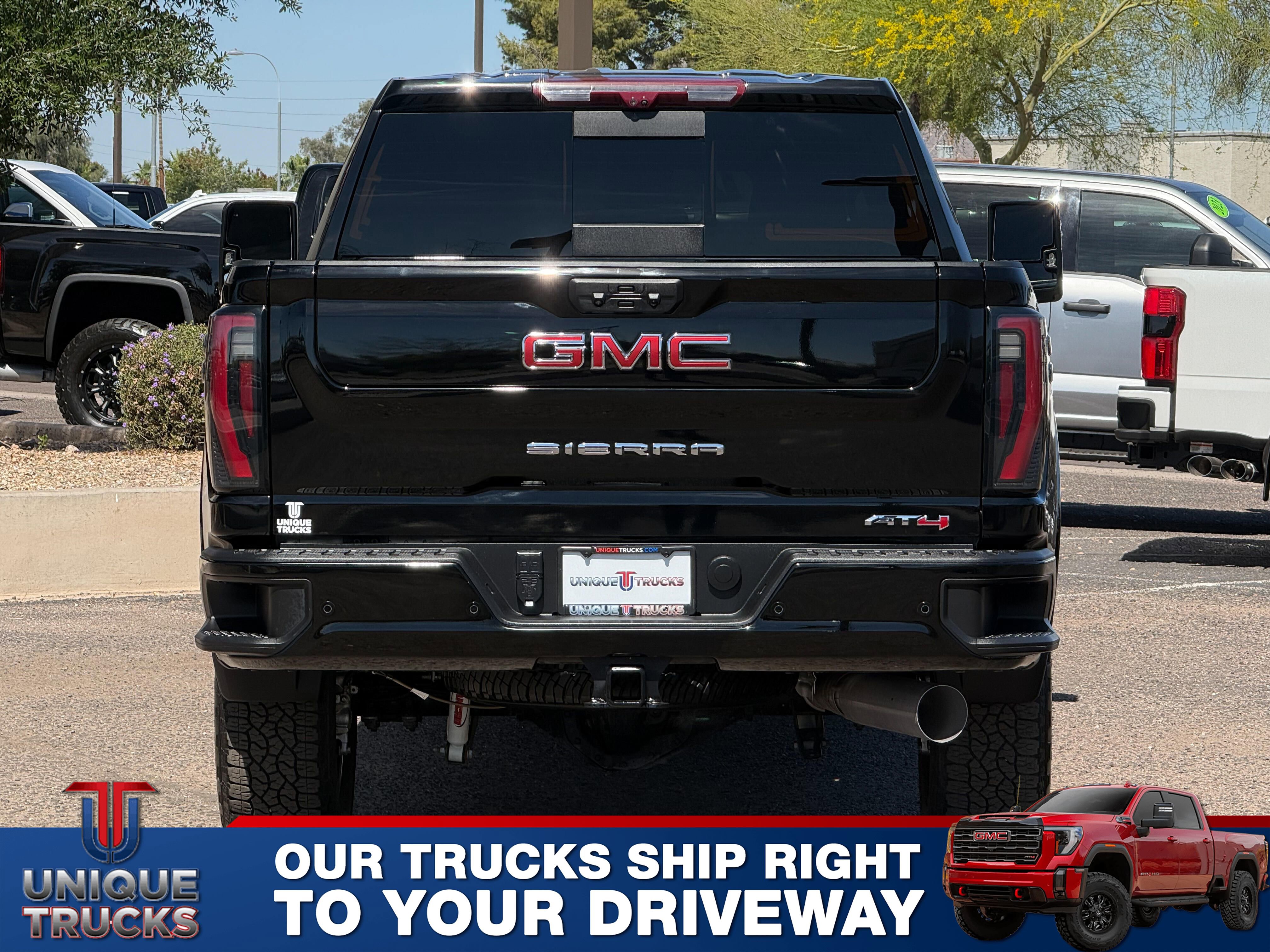 Used 2024 GMC Sierra 2500 AT4 w/ AT4 Premium Plus Package AWD/4WD image 5