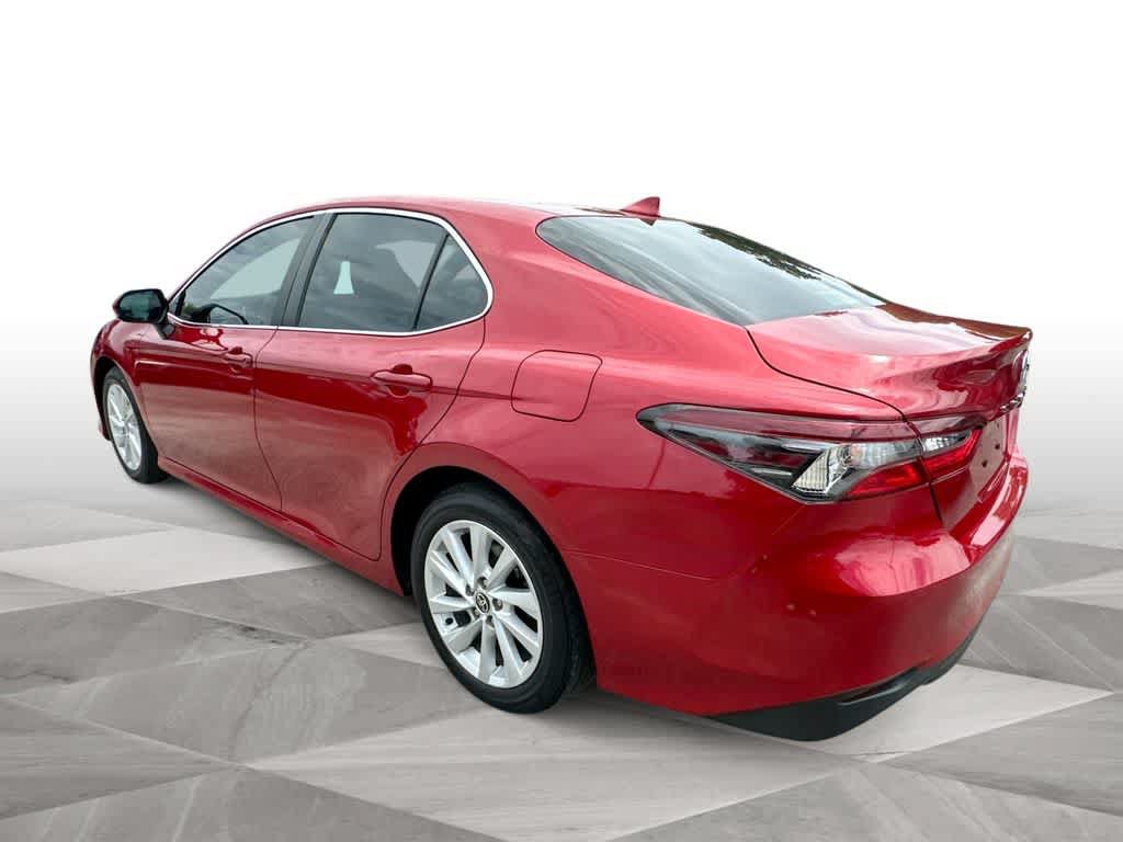 Used 2024 Toyota Camry LE FWD image 6