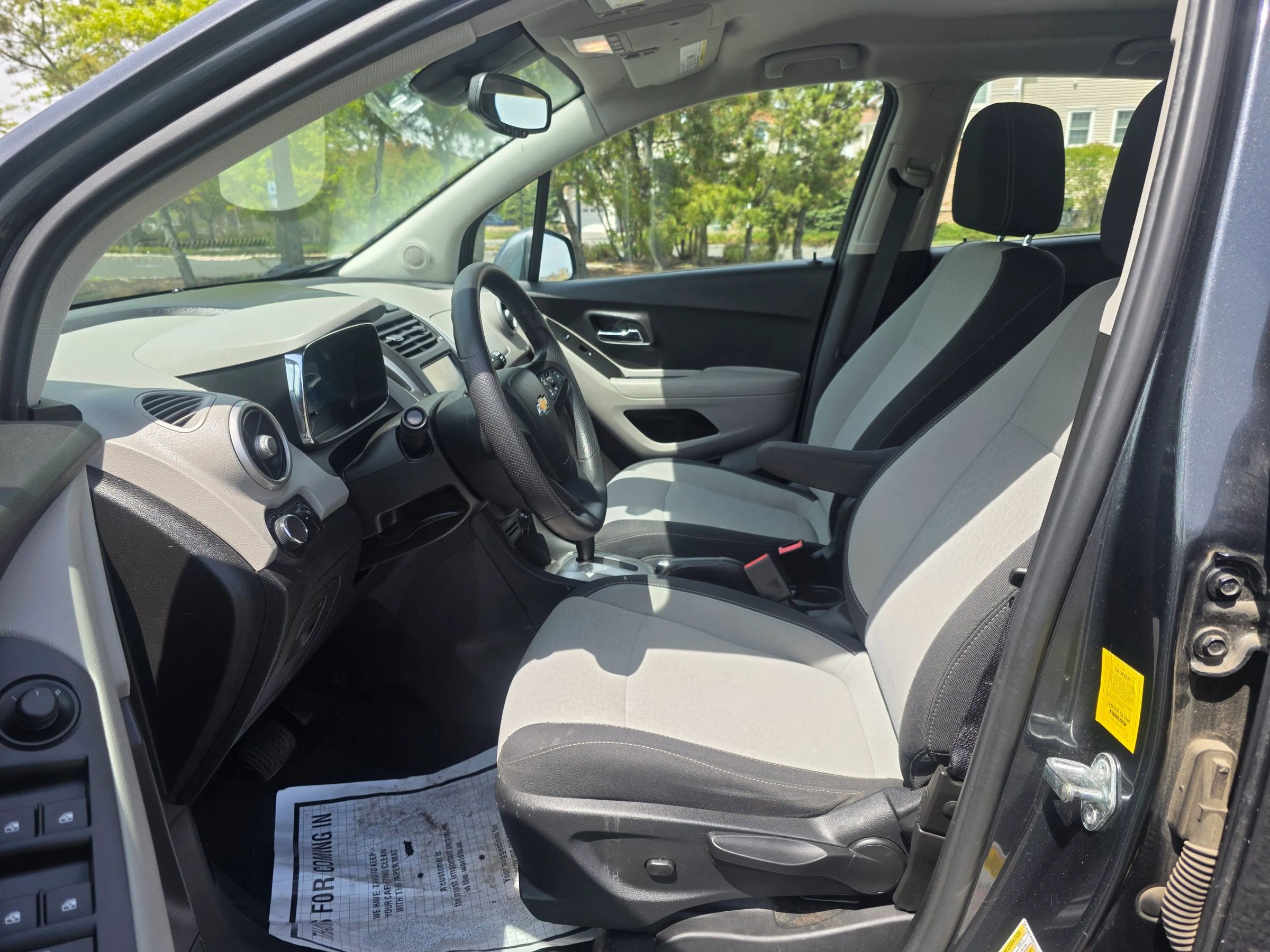 Used 2016 Chevrolet Trax LS AWD/4WD image 10