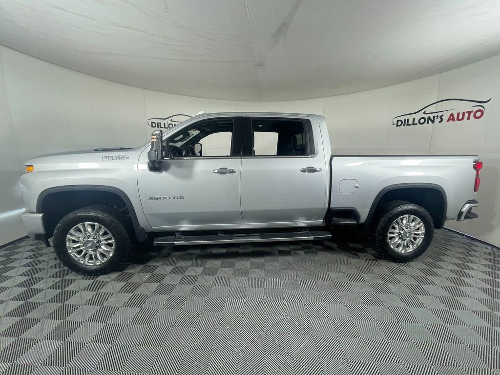 Used 2020 Chevrolet Silverado 2500 High Country w/ Technology Package image 3