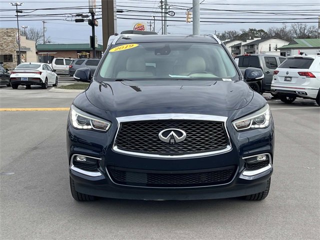 Used 2019 INFINITI QX60 Luxe w/ Essential Package image 2