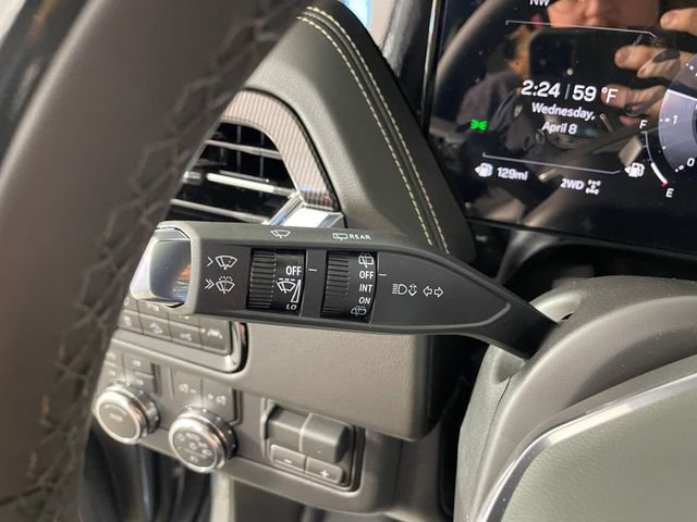 New 2026 GMC Yukon Elevation w/ Elevation Premium Package AWD/4WD image 8