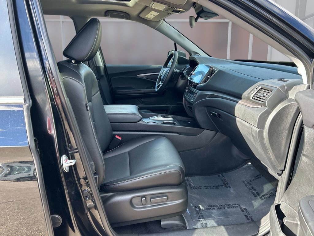 Used 2025 Honda Ridgeline RTL image 19