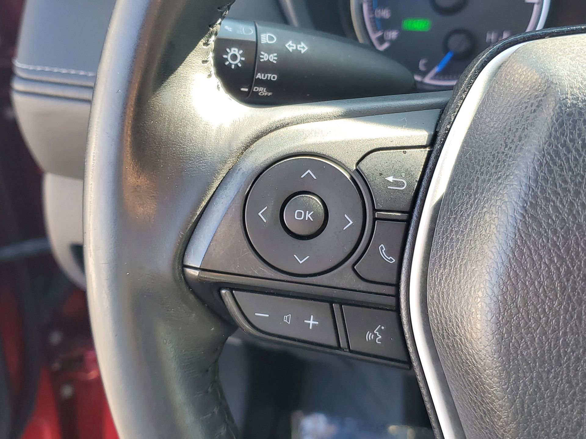 Used 2021 Toyota Venza LE image 22