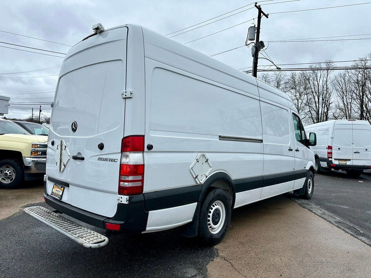 Used 2011 Mercedes-Benz Sprinter 2500 image 7