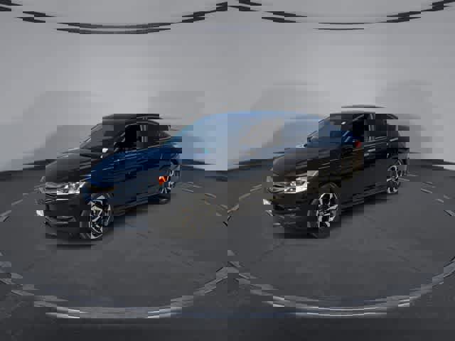 Used 2017 Honda Accord EX image 4