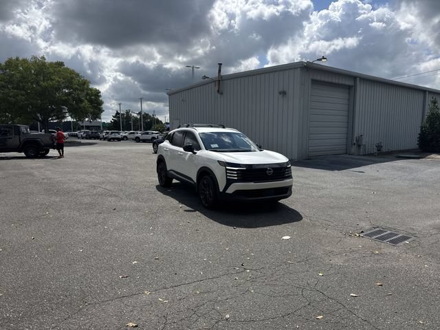 New 2026 Nissan Kicks SR FWD image 3