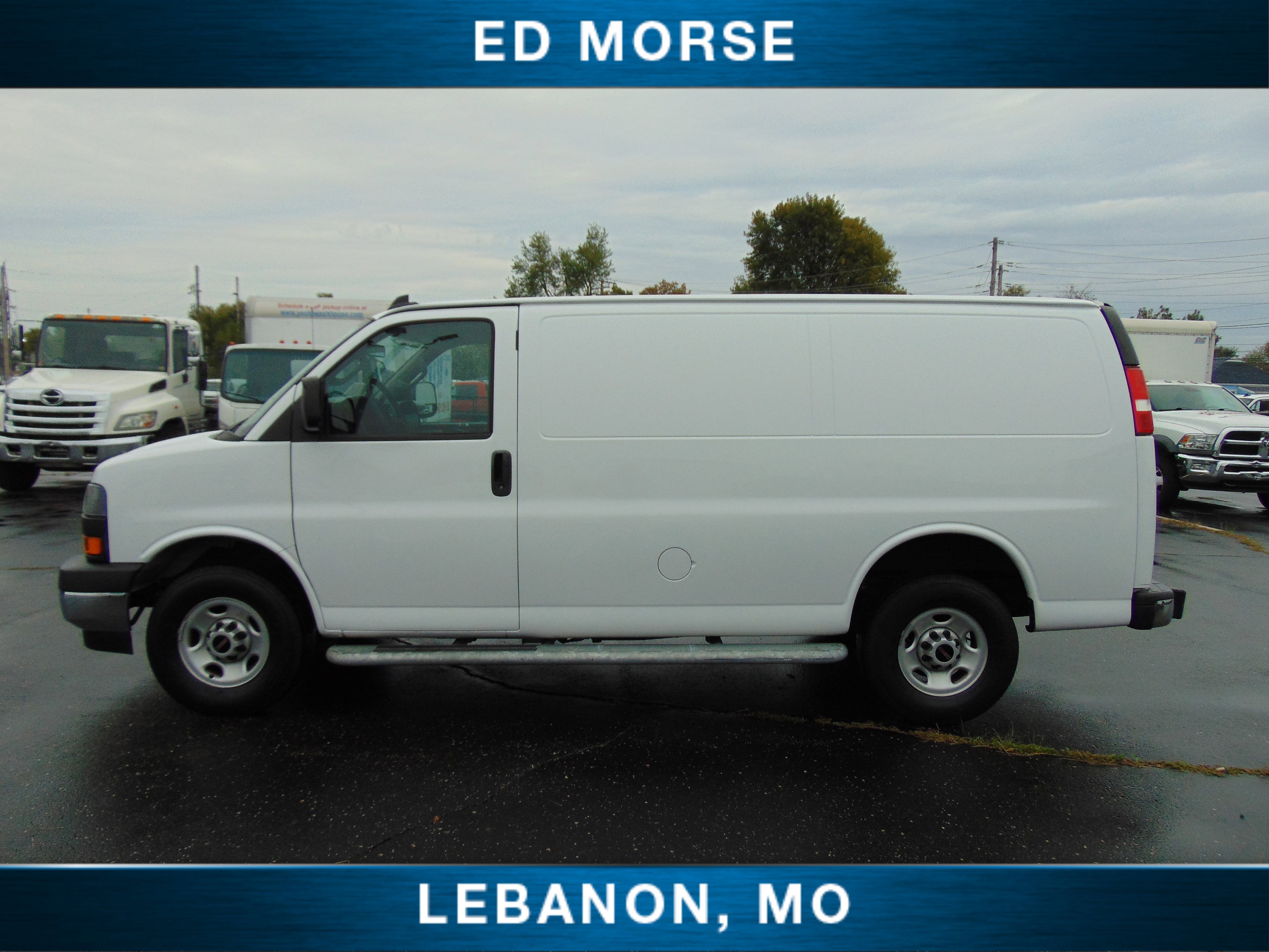 Used 2023 GMC Savana 2500 w/ Driver Convenience Package image 3