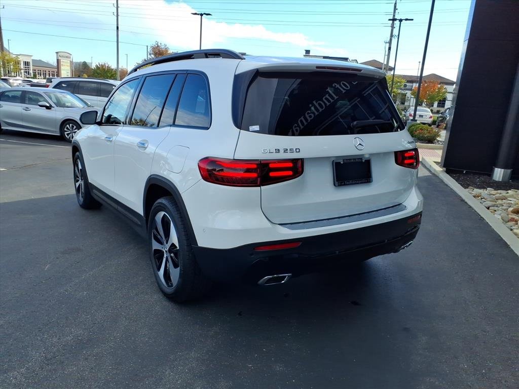New 2025 Mercedes-Benz GLB 250 4MATIC image 5