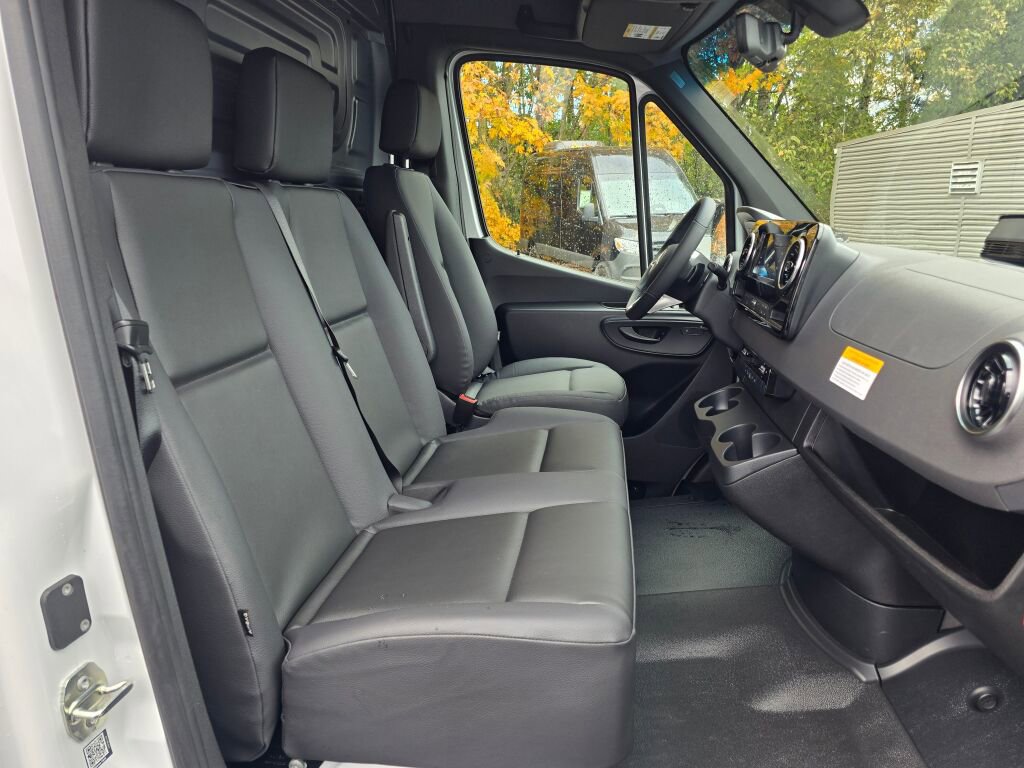 New 2026 Mercedes-Benz Sprinter 2500 image 19