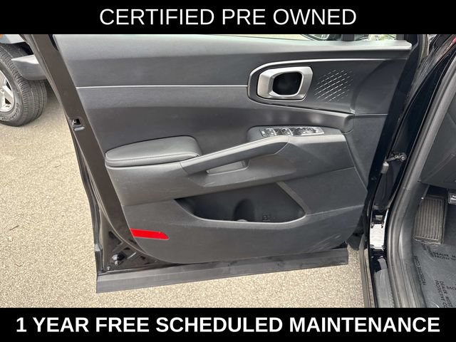 Used 2023 Kia Sorento S w/ Panoramic Sunroof Package FWD image 13