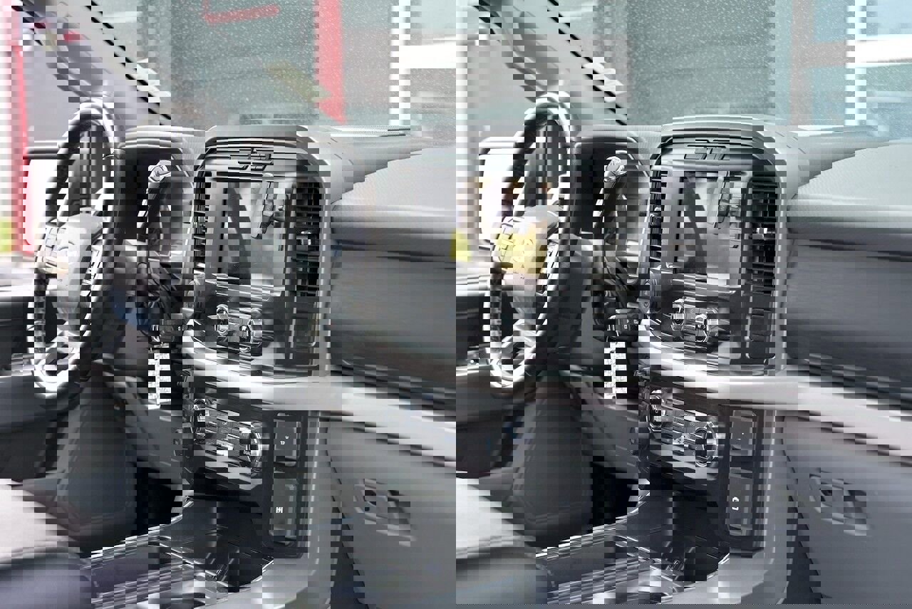 Used 2022 Ford F150 XLT w/ Equipment Group 301A Mid image 32