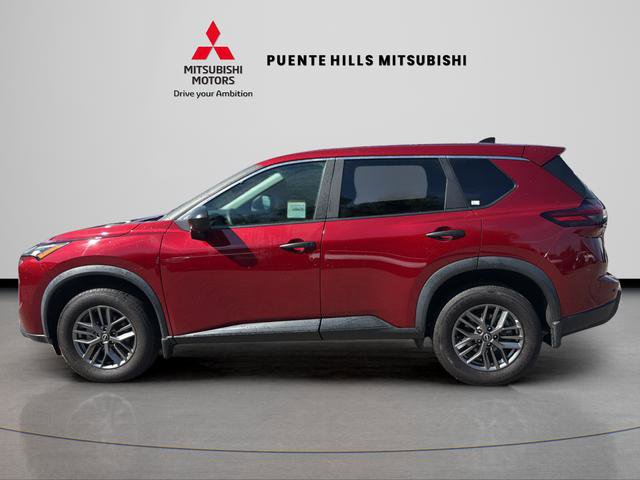 Used 2025 Nissan Rogue S image 8