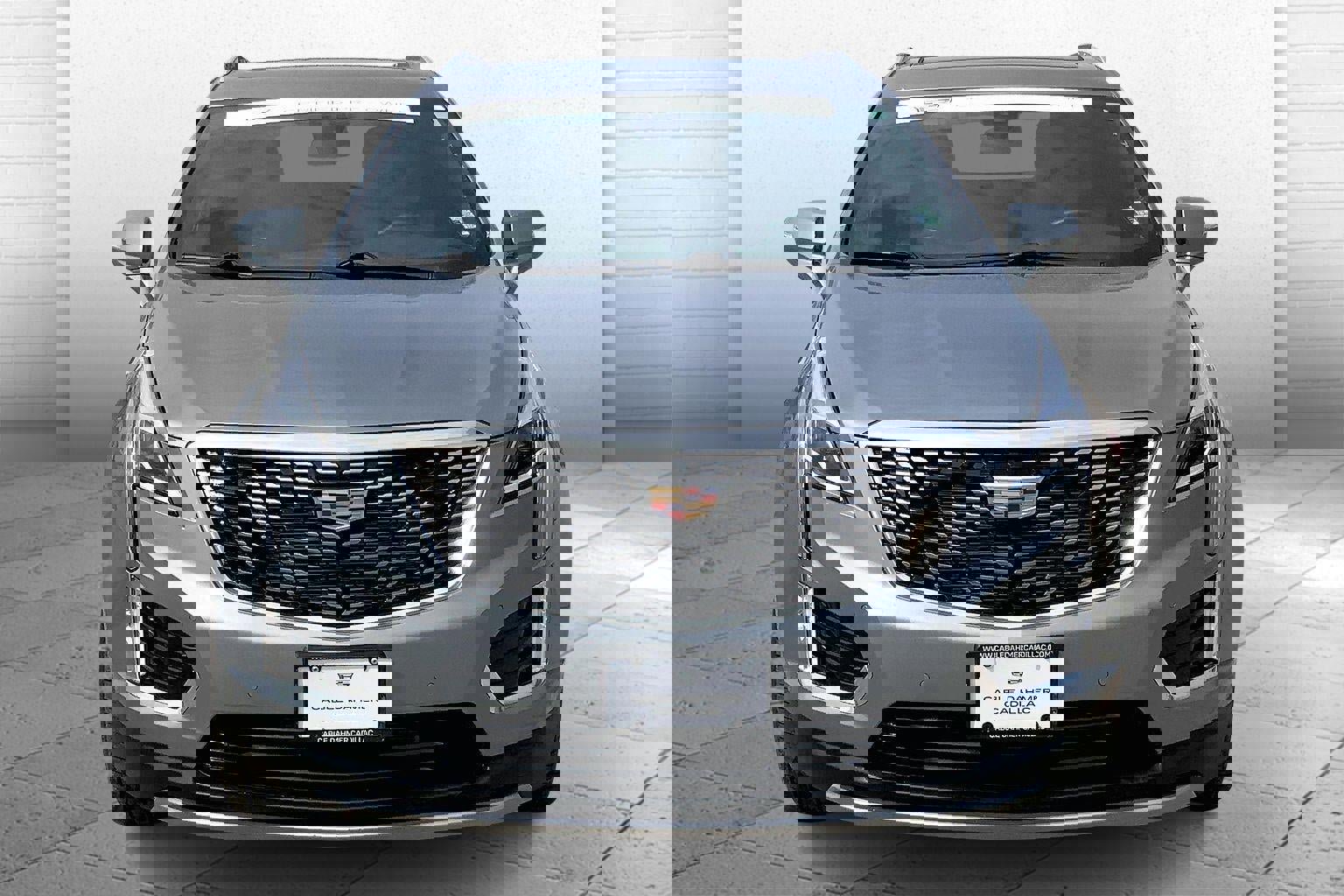 Certified 2025 Cadillac XT5 Premium Luxury image 2