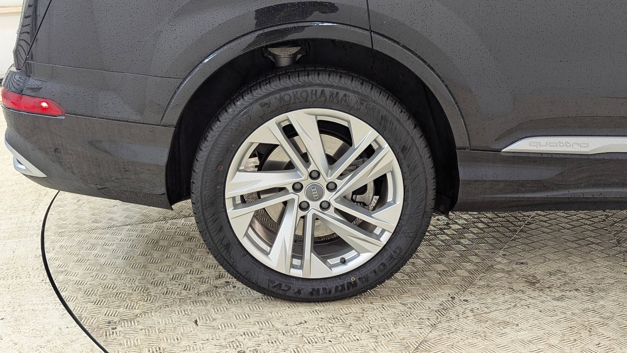 Used 2020 Audi Q7 3.0T Premium Plus image 11