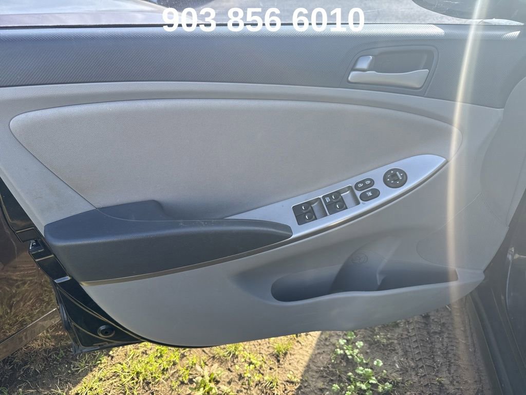 Used 2015 Hyundai Accent GLS image 8