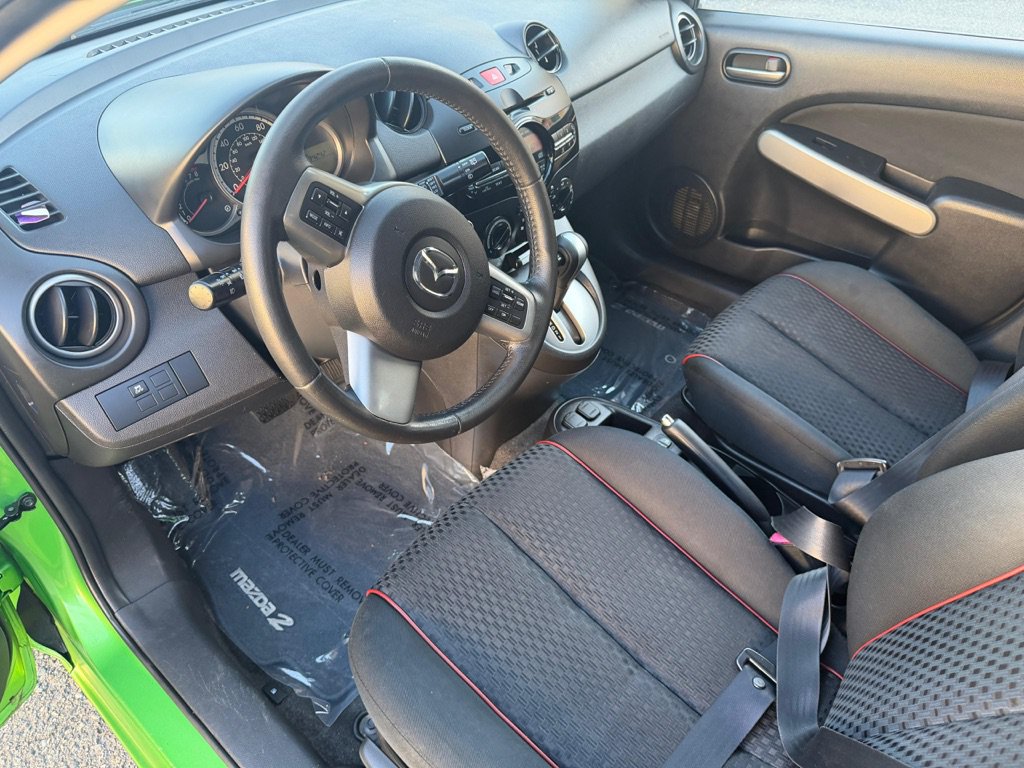 Used 2013 MAZDA MAZDA2 Touring FWD image 9