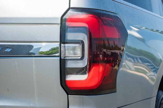Used 2022 Ford Expedition Max Limited AWD/4WD image 8