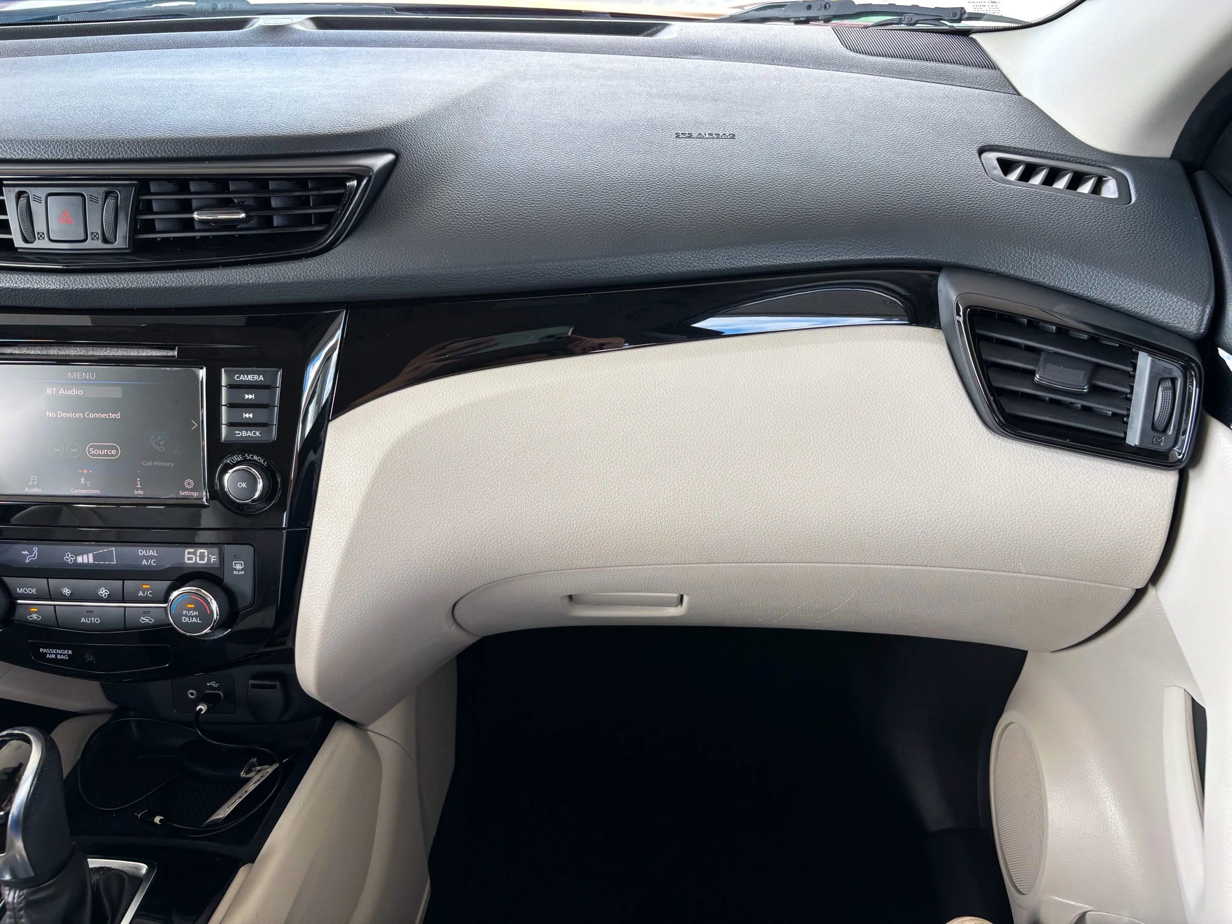 Used 2020 Nissan Rogue Sport SV w/ All-Weather Package FWD image 20