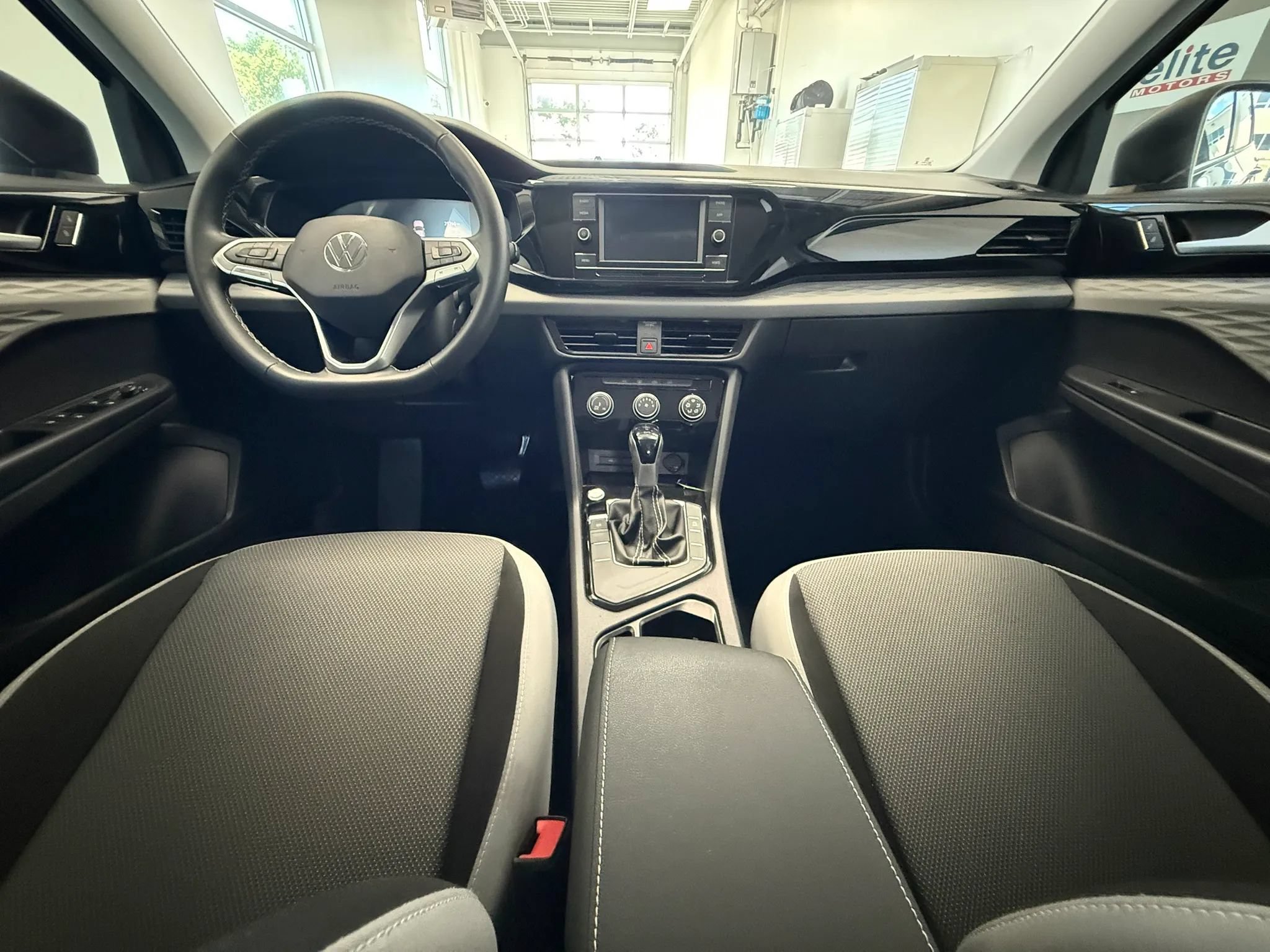 Used 2024 Volkswagen Taos S FWD image 15