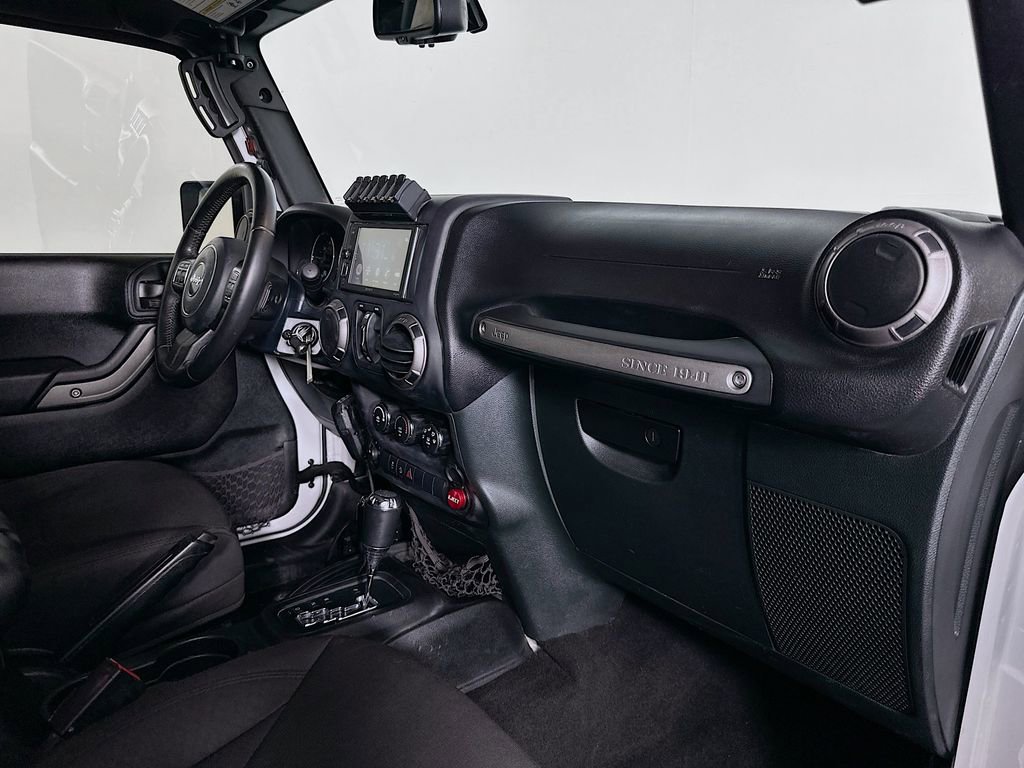 Used 2018 Jeep Wrangler Unlimited Sport S image 26