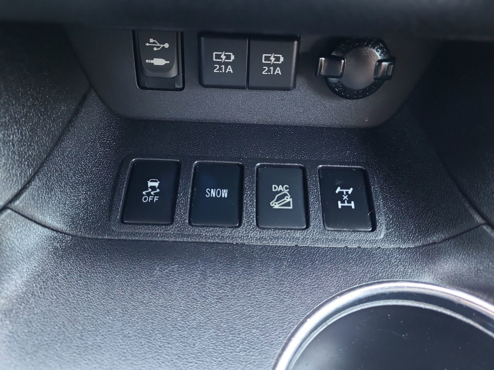 Used 2019 Toyota Highlander Limited AWD/4WD image 19