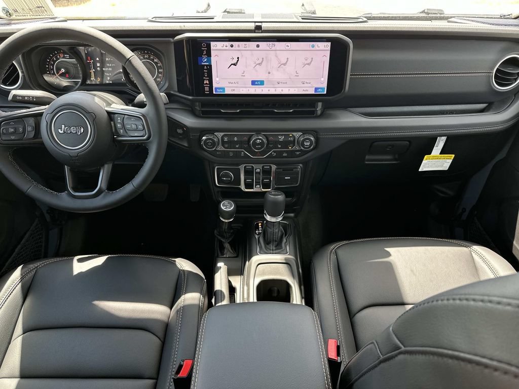 New 2026 Jeep Gladiator Sport AWD/4WD image 10